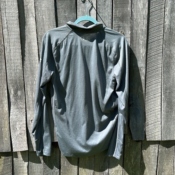 MEN’S Under Armour Run Pullover size Small with thumb holes - Picture 6 of 7